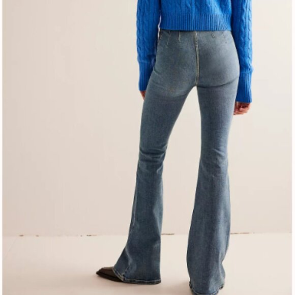 We The Free Jayde Blue High-Waisted Flared Denim Jeans Women's Size 29 / 8 EUC - Picture 2 of 8